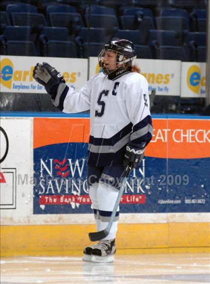 Thumbnail 3 in Hand vs Staples (Sound Tigers Harbor Yard Series) photogallery.