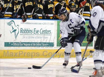 Thumbnail 1 in Hand vs Staples (Sound Tigers Harbor Yard Series) photogallery.