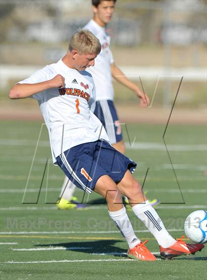 Thumbnail 1 in Gregori vs. Cosumnes Oaks (CIF SJS D2 Final) photogallery.