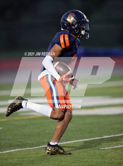 Thumbnail 1 in Leander @ Glenn photogallery.