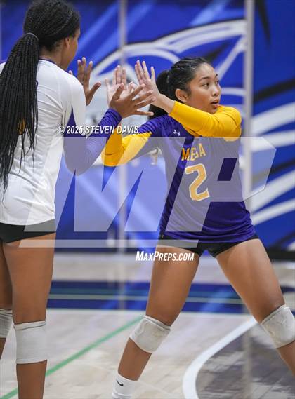 Thumbnail 1 in O'Connor vs. Mesa (House of Payne Tournament) photogallery.