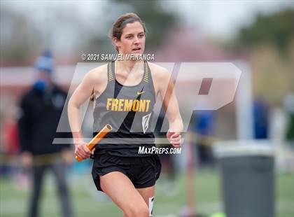 Thumbnail 3 in Harold Scott Invitational (4 x 800 relay) photogallery.