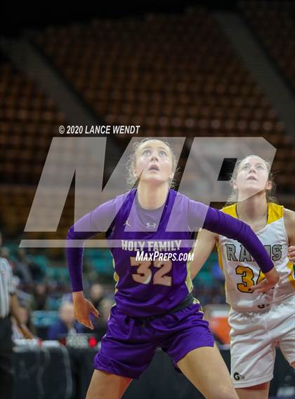 Thumbnail 2 in Holy Family vs. Green Mountain (CHSAA 4A Final Four) photogallery.