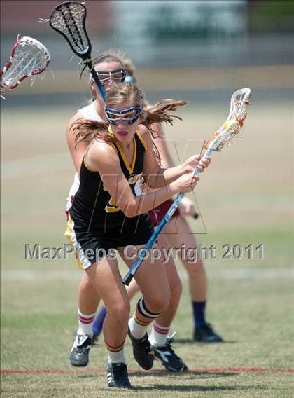 Thumbnail 2 in St. Agnes Academy v St. Stephen's Episcopal (D2 TGHSLL State Semifinal) photogallery.