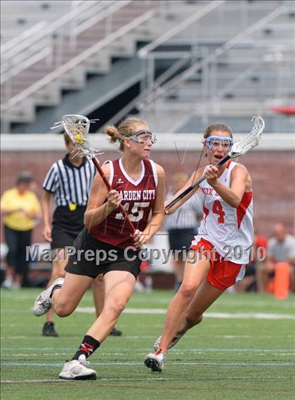 Thumbnail 2 in Garden City vs. Fox Lane (NYSPHSAA Class B Final) photogallery.