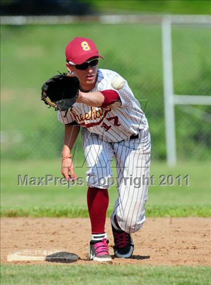 Thumbnail 3 in North Haven @ Sheehan (CIAC Class L 1st round) photogallery.