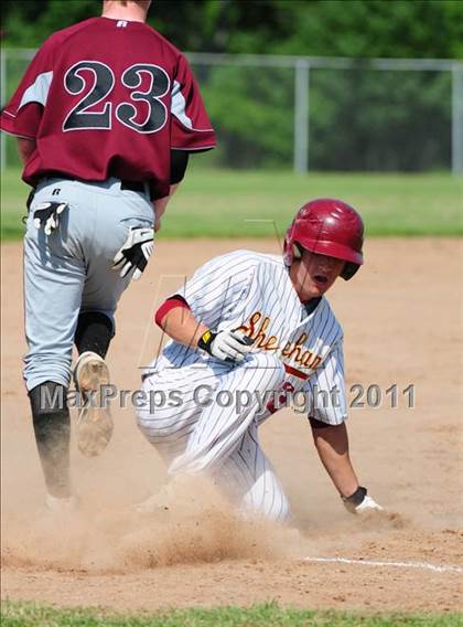 Thumbnail 1 in North Haven @ Sheehan (CIAC Class L 1st round) photogallery.