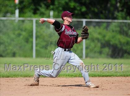 Thumbnail 3 in North Haven @ Sheehan (CIAC Class L 1st round) photogallery.