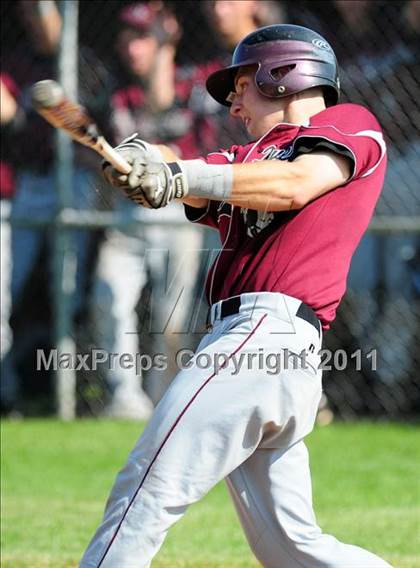 Thumbnail 3 in North Haven @ Sheehan (CIAC Class L 1st round) photogallery.