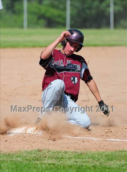 Thumbnail 2 in North Haven @ Sheehan (CIAC Class L 1st round) photogallery.