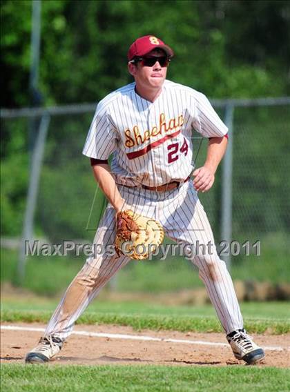 Thumbnail 2 in North Haven @ Sheehan (CIAC Class L 1st round) photogallery.