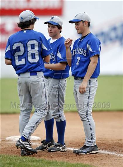 Thumbnail 1 in Aquinas Institute vs Grand Island (NYSPHSAA Class A Quarterfinal) photogallery.
