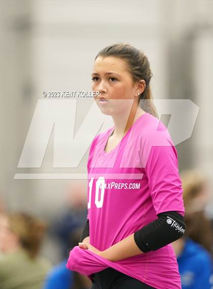 Thumbnail 1 in DeWitt vs. Utica Eisenhower (Beast of the East) photogallery.