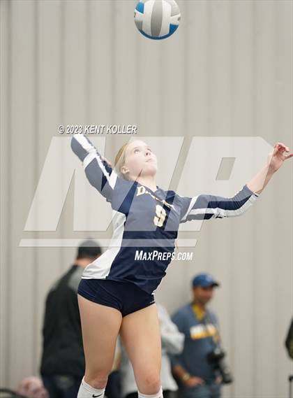 Thumbnail 1 in DeWitt vs. Utica Eisenhower (Beast of the East) photogallery.