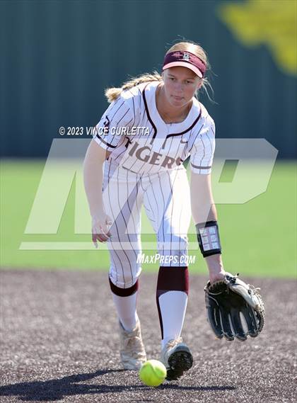 Thumbnail 3 in Westlake @ Dripping Springs photogallery.