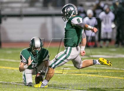 Thumbnail 2 in Federal Way vs Skyline (WIAA 4A State Playoff) photogallery.