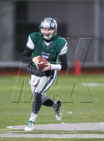 Thumbnail 2 in Federal Way vs Skyline (WIAA 4A State Playoff) photogallery.