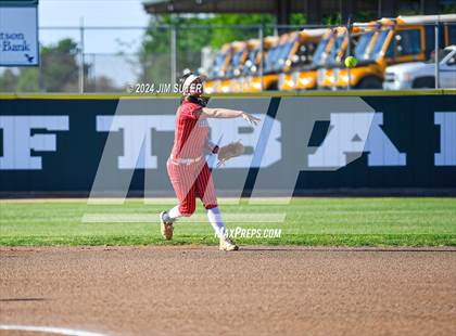 Thumbnail 1 in Franklin vs Elkhart photogallery.