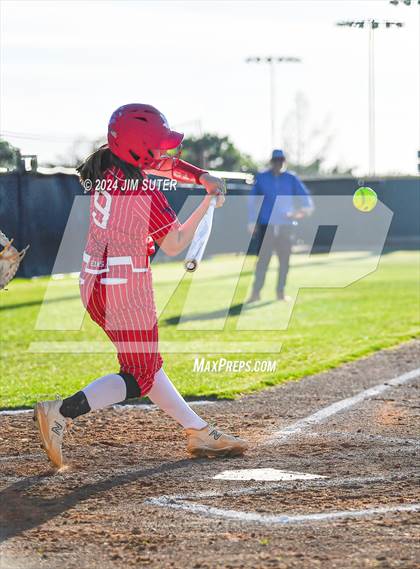 Thumbnail 1 in Franklin vs Elkhart photogallery.