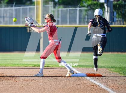Thumbnail 3 in Franklin vs Elkhart photogallery.