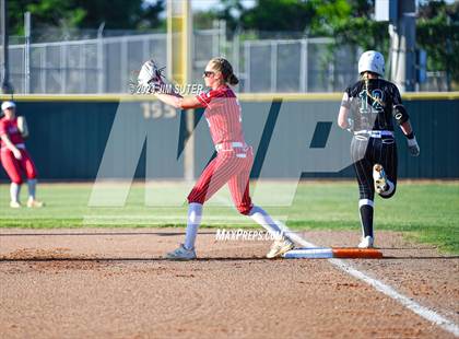 Thumbnail 1 in Franklin vs Elkhart photogallery.