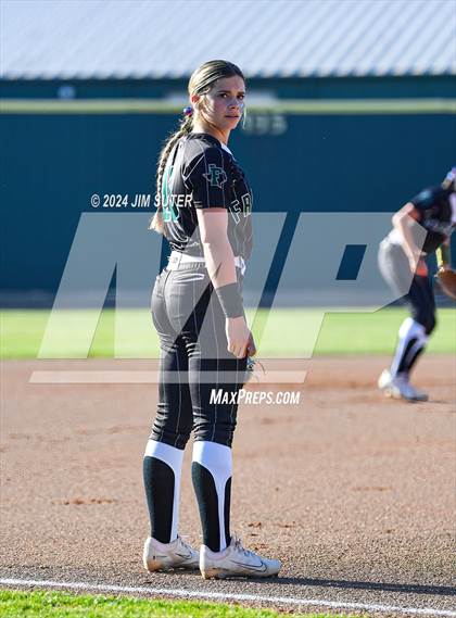 Thumbnail 3 in Franklin vs Elkhart photogallery.