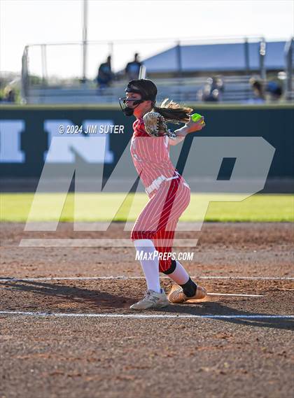 Thumbnail 2 in Franklin vs Elkhart photogallery.