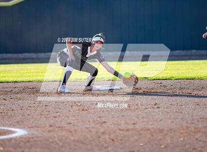 Thumbnail 1 in Franklin vs Elkhart photogallery.