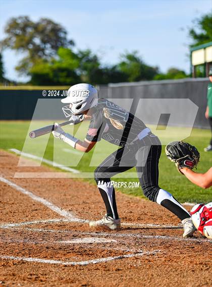 Thumbnail 2 in Franklin vs Elkhart photogallery.
