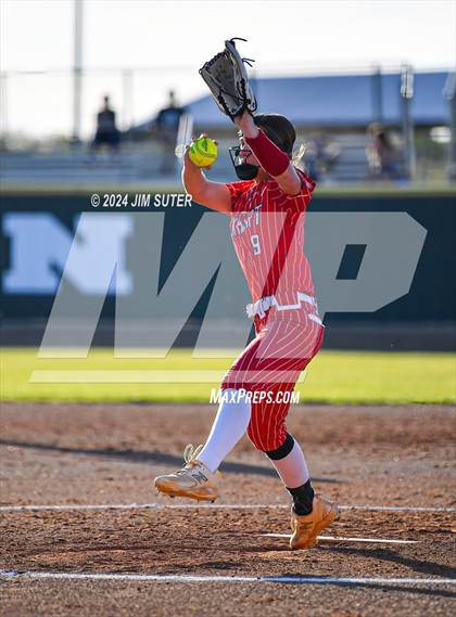 Thumbnail 3 in Franklin vs Elkhart photogallery.