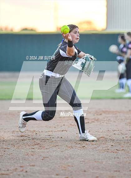 Thumbnail 3 in Franklin vs Elkhart photogallery.