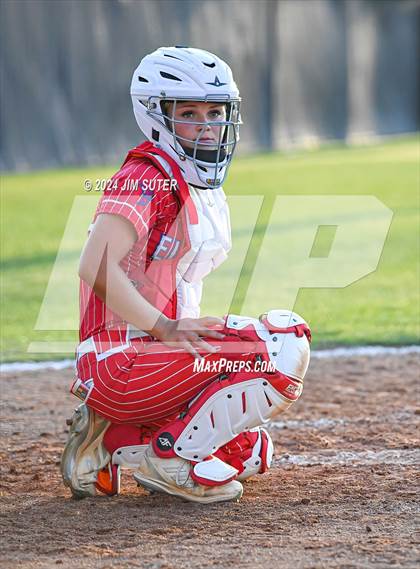 Thumbnail 1 in Franklin vs Elkhart photogallery.