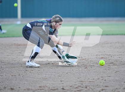 Thumbnail 2 in Franklin vs Elkhart photogallery.