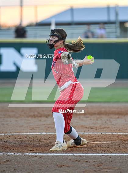 Thumbnail 1 in Franklin vs Elkhart photogallery.