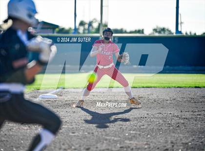 Thumbnail 1 in Franklin vs Elkhart photogallery.