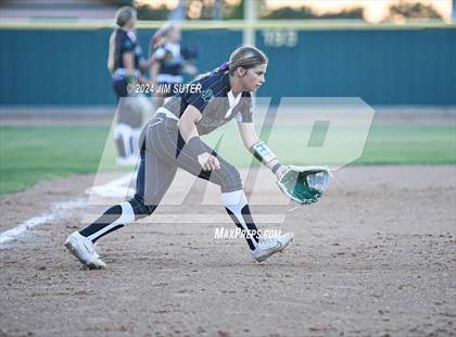Thumbnail 1 in Franklin vs Elkhart photogallery.