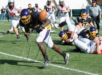 Thumbnail 1 in Butler vs. Jack Britt (NCHSAA 4AA Final) photogallery.