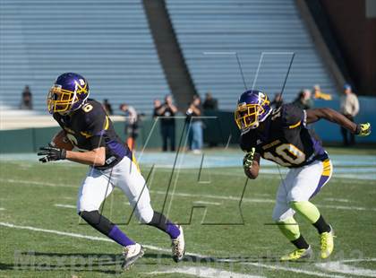 Thumbnail 3 in Butler vs. Jack Britt (NCHSAA 4AA Final) photogallery.