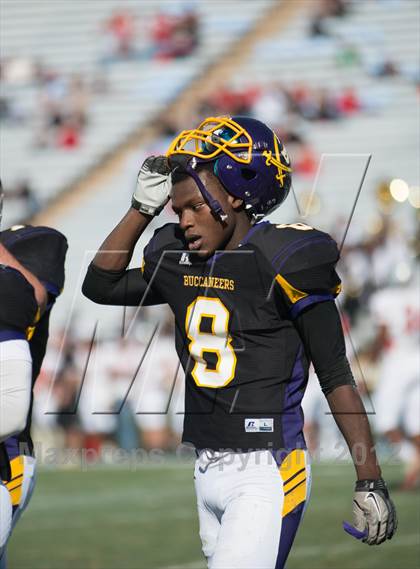 Thumbnail 2 in Butler vs. Jack Britt (NCHSAA 4AA Final) photogallery.