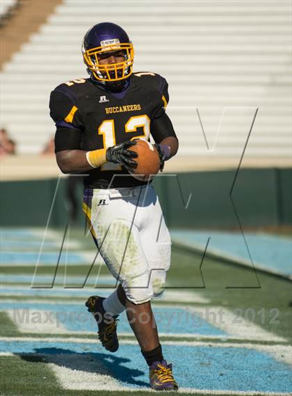 Thumbnail 2 in Butler vs. Jack Britt (NCHSAA 4AA Final) photogallery.