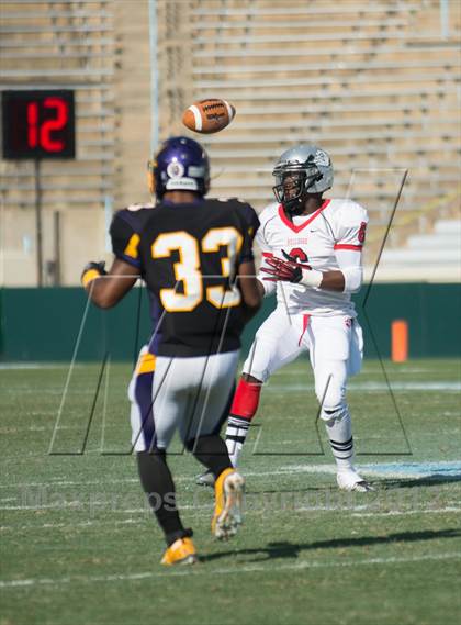Thumbnail 2 in Butler vs. Jack Britt (NCHSAA 4AA Final) photogallery.