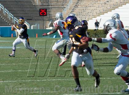 Thumbnail 1 in Butler vs. Jack Britt (NCHSAA 4AA Final) photogallery.