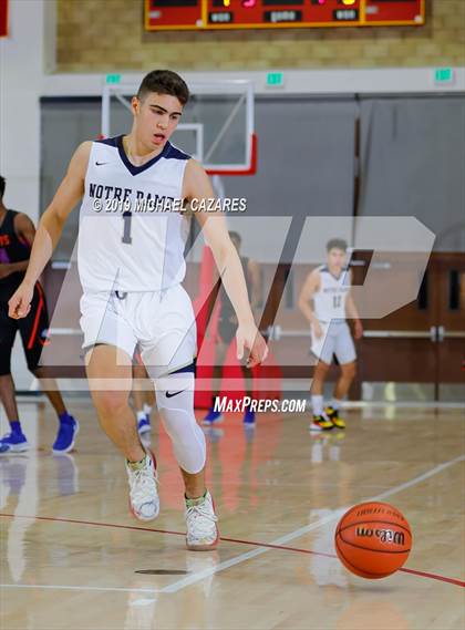 Thumbnail 3 in Notre Dame (SO) vs. St. Joseph Notre Dame (Torrey Pines Holiday Classic) photogallery.