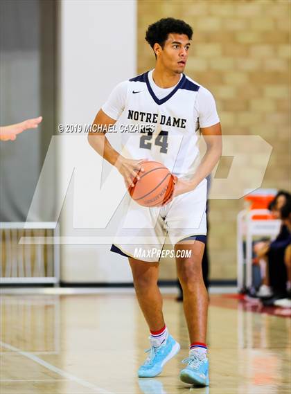 Thumbnail 3 in Notre Dame (SO) vs. St. Joseph Notre Dame (Torrey Pines Holiday Classic) photogallery.