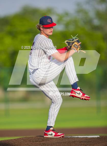 Thumbnail 2 in Shepherd @ Hardin-Jefferson photogallery.
