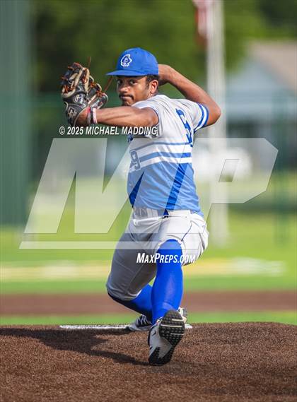 Thumbnail 2 in Shepherd @ Hardin-Jefferson photogallery.
