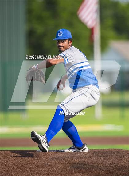 Thumbnail 1 in Shepherd @ Hardin-Jefferson photogallery.