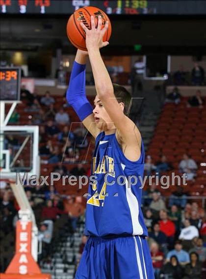 Thumbnail 1 in Eula vs. Evadale (UIL 1A Semifinal) photogallery.
