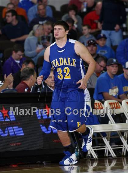 Thumbnail 2 in Eula vs. Evadale (UIL 1A Semifinal) photogallery.