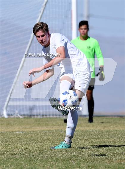 Thumbnail 1 in Bishop Gorman vs Sierra Vista photogallery.